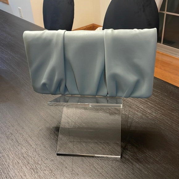 New casual soft - Picture 1 of 3